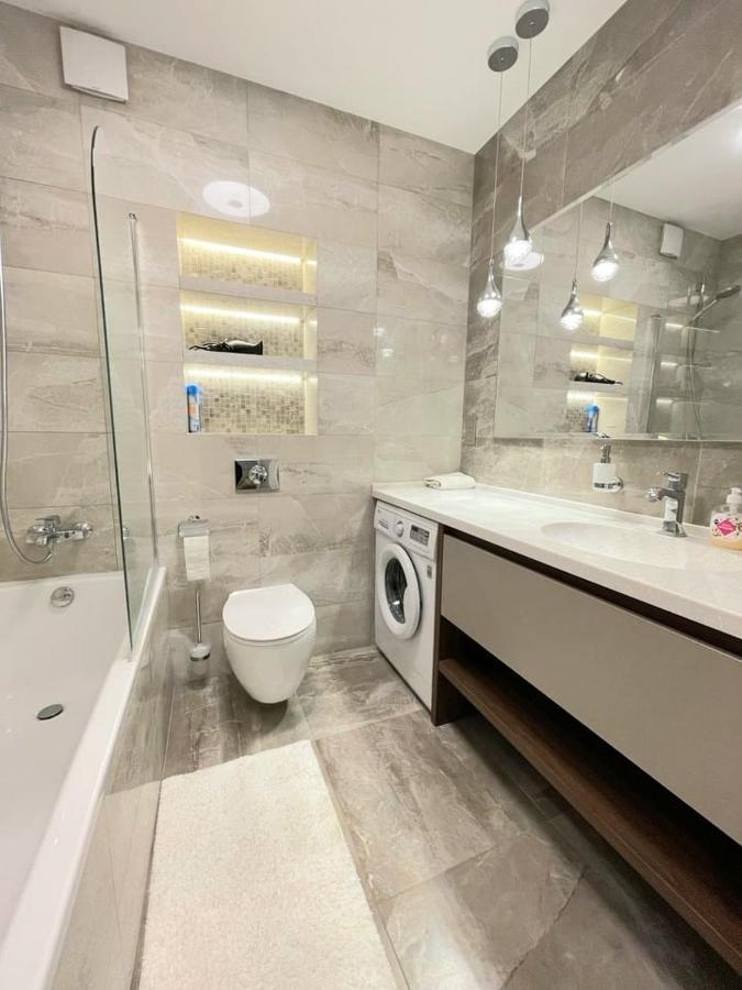 1 Room 60M2 Center Of Obolon Near River Side. 11 Floor Kiew Exterior foto