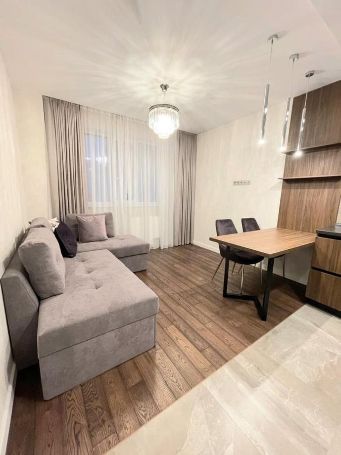 1 Room 60M2 Center Of Obolon Near River Side. 11 Floor Kiew Exterior foto